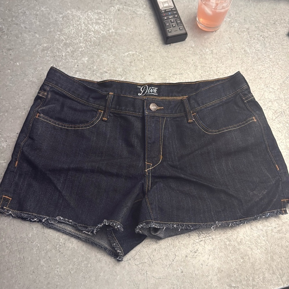 The diva Jean shorts